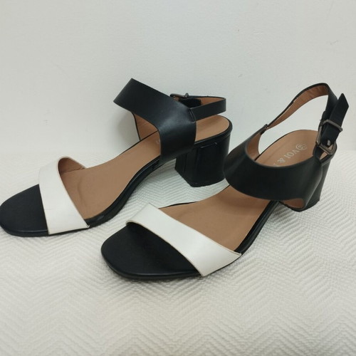 Voi & Noi sandals size 39 like new, black and white
