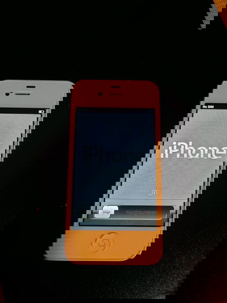 iPhone 4s συλλεκτικό φοράει ακόμα το iOS6