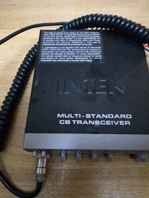 Intek Multi-Standard CB ασύρματος μεταχειρισμένος με μικρόφωνο και κεραία