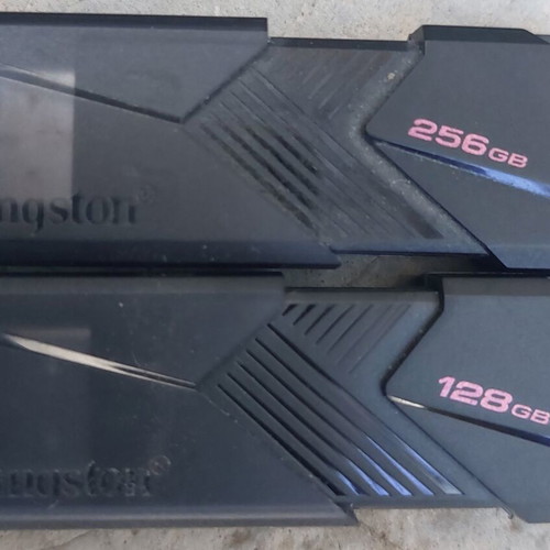 Kingston DTXON DataTraveler Exodia Onyx USB 3.2 Flash Drive 128GB & 256GB