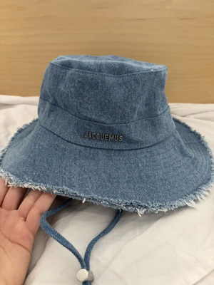 Jacquemus denim bucket hat like new, size 58, blue