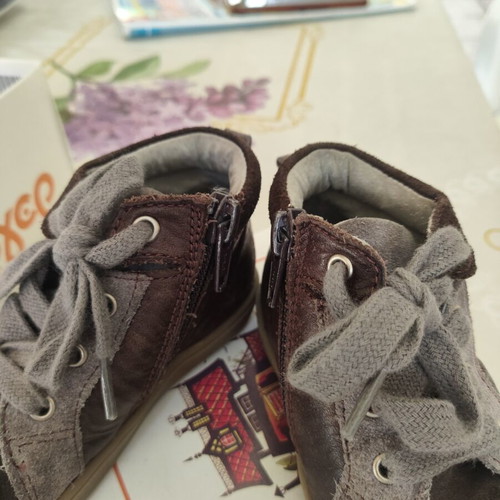 Mouger children's boots size 22 like new, beige and brown