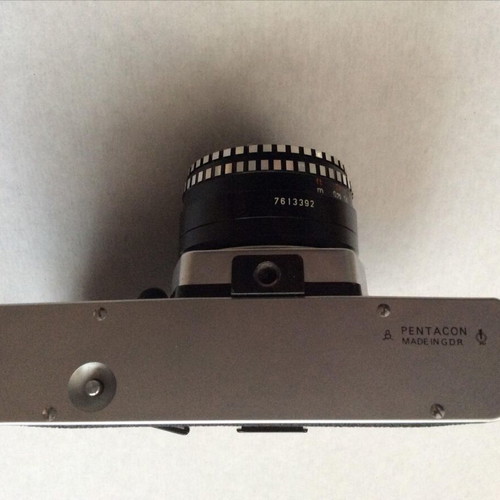 Praktica L2 Pentacon analog camera with Domiplan 2.8/50 automatic lens like new