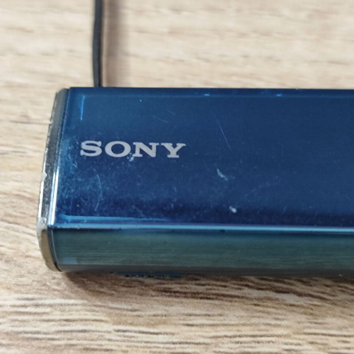 Sony Walkman NW-E013f MP3 Player used, battery issue