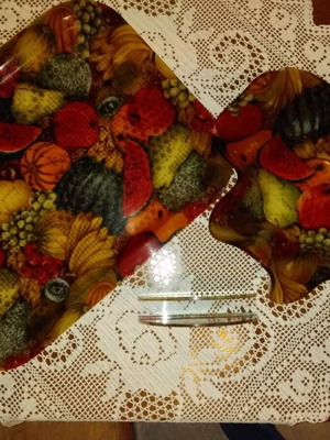 Vintage tray with napkin holder and fruit bowl like new