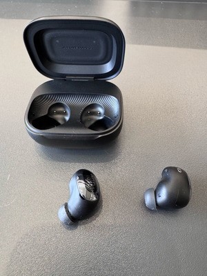 JBL Live Buds 3 Bluetooth handsfree earbuds new, black