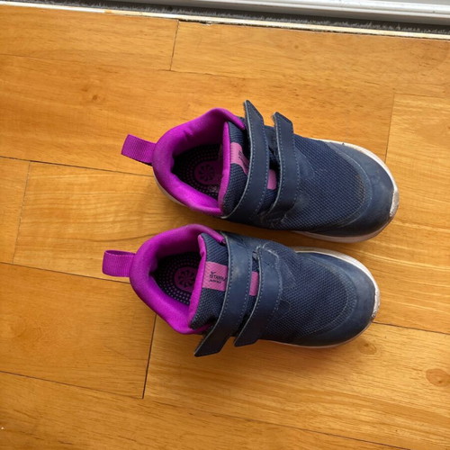 Nike kids shoes used size 26 blue