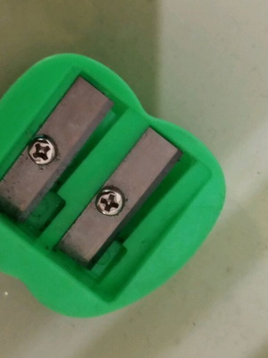 Pencil sharpener like new, green