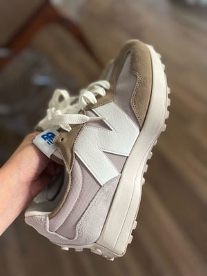 Νέα ανδρικά αθλητικά παπούτσια New Balance 327, νούμερο 45