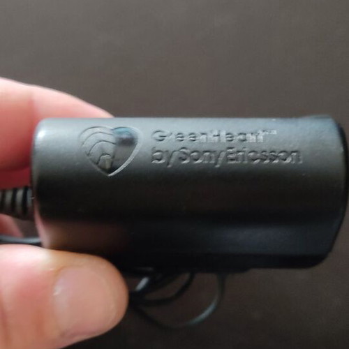 Sony Ericsson micro usb charger used
