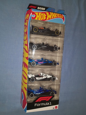 Hot Wheels Formula 1 set of five metal cars new