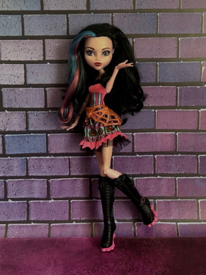 Dracubecca Monster High doll