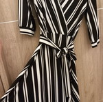 Dresses like new, size small