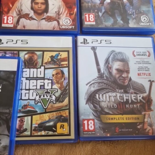 PS5 game discs like new collection
