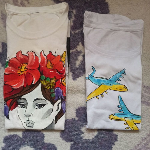 Χειροποίητα T-shirts με ακρυλικά σετ 2 τεμαχίων καινούργια, μεγέθη S & M, άσπρα