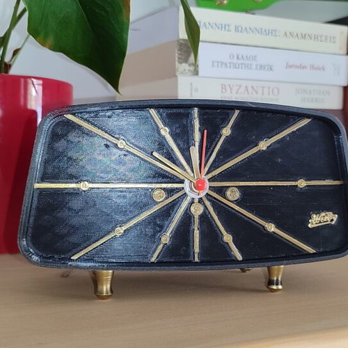 3d printed vintage desk clock, black with gold details