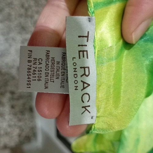 Tie Rack women's scarf like new, green