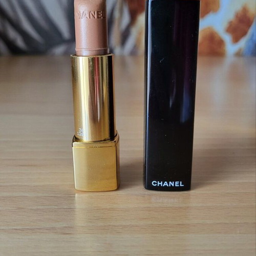 Chanel Rouge Allure lipstick 38 satin like new