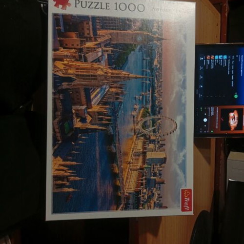 Puzzle 1000 pieces new in excellent condition