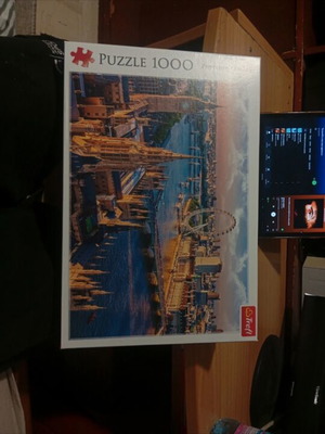 Puzzle 1000 pieces new in excellent condition