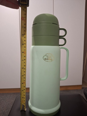 Vintage large thermos jug with two green cups like new