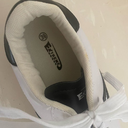 Extreme Women's Athletic Shoes New White with Black Details Size 39