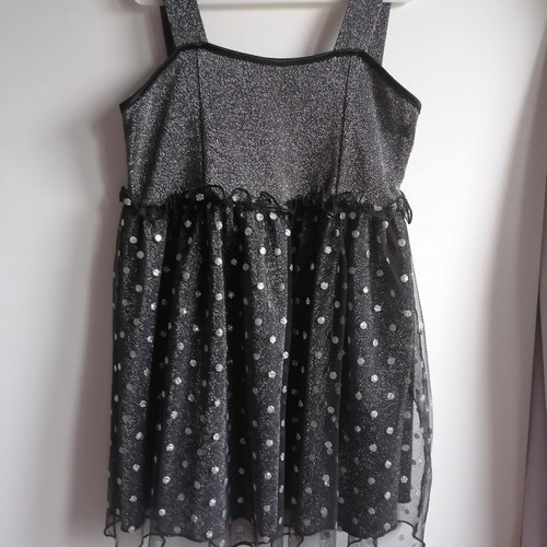 Sam 0 13 dress silver color for 8 years like new