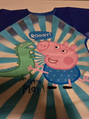 Peppa Pig waterproof bib with sleeves like new