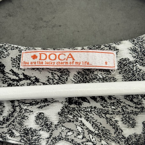 Doca women's mini shirt dress like new, white and gray