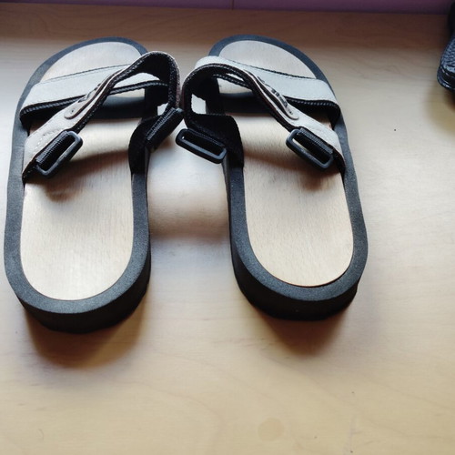 Fila women's slippers size 40 like new, brown