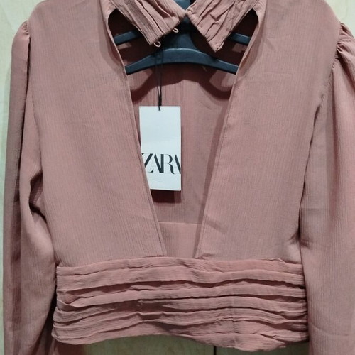 Zara open back crop top new, size Large, dusty apple color