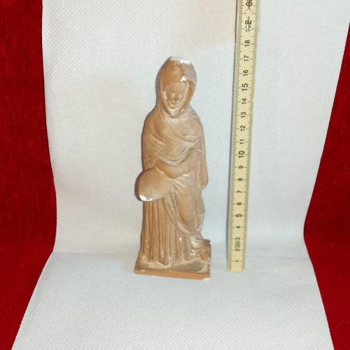 Tanagra Statuette 360 BC faithful replica like new