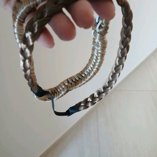 Hair ribbons like new, one braid lighter