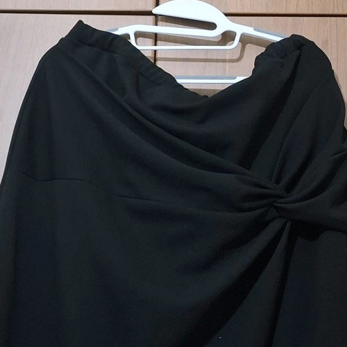 Black pencil wrap skirt crepe fabric new