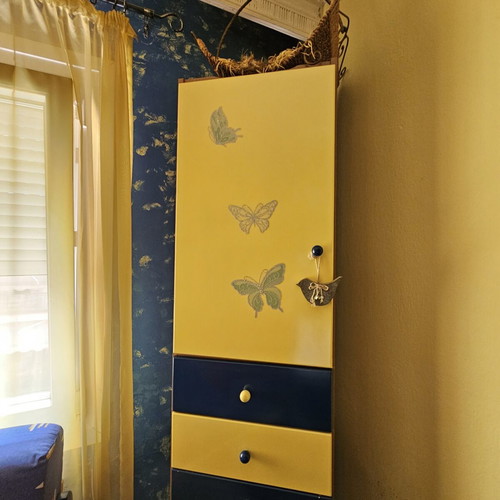 Complete children's bedroom furniture set used, blue and yellow tones