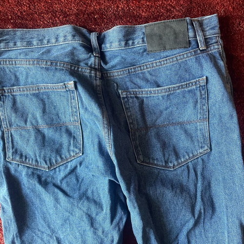 Regular blue jean like new, size L