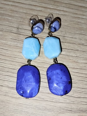 Earrings with blue-turquoise stones Avon like new