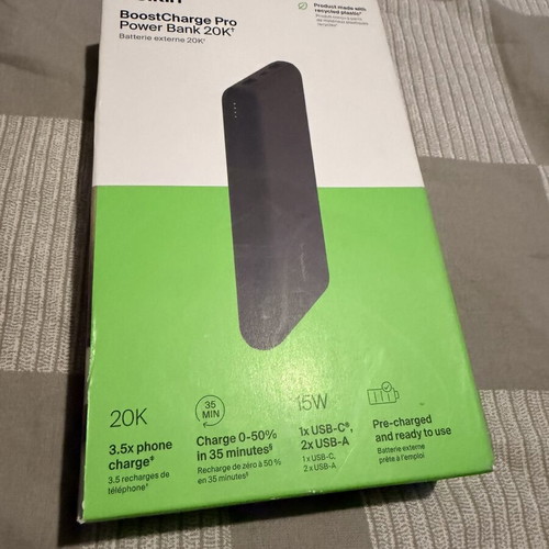 Belkin Boost Charge Power Bank 20000mAh with 2 USB-A and USB-C ports, black new