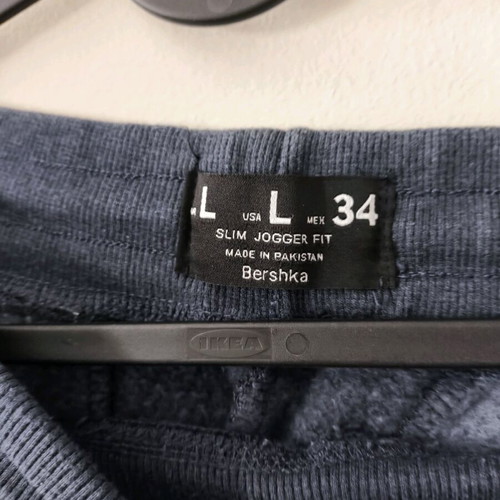 Bershka men's jogger with fleece lining blue large like new