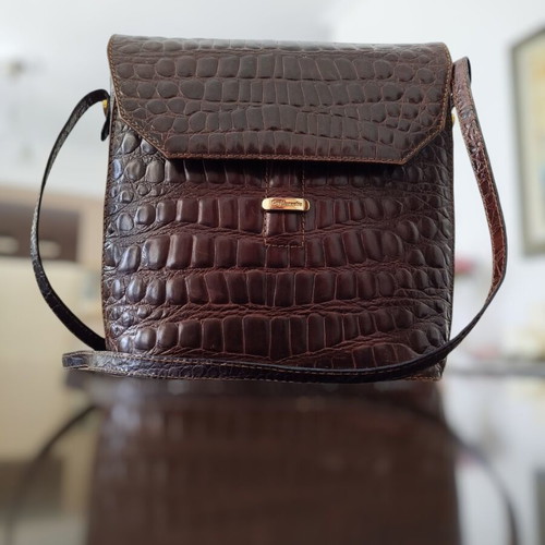 Guy Laroche women's shoulder bag like new, brown crocodile embossed leather