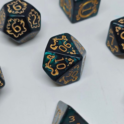RPG Dragon Marble Polyhedral Dice Set 7 Pieces like new