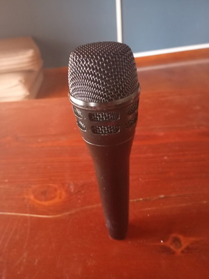 Shure KSM8 microphone like new