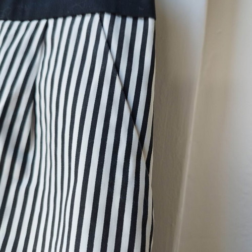 Kanellis skirt black-white striped like new, size M