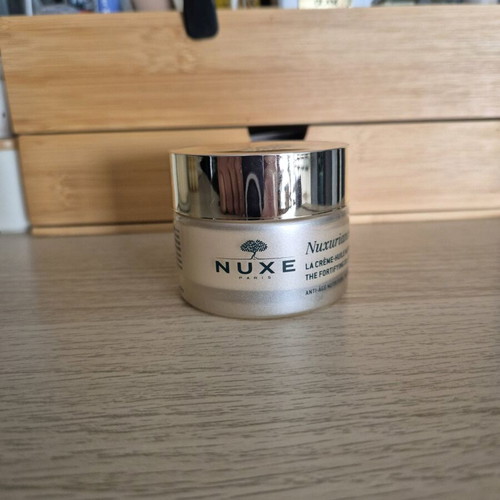 Nuxe Nuxuriance Gold Nutri-Fortifying Oil Cream like new anti-aging day cream