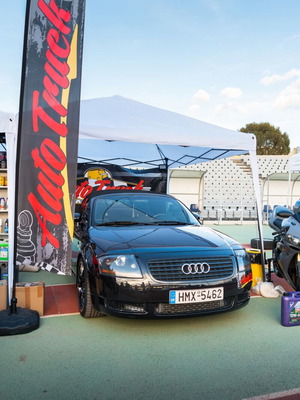 Audi TT Mk1 Cabrio FWD like new with electric roof