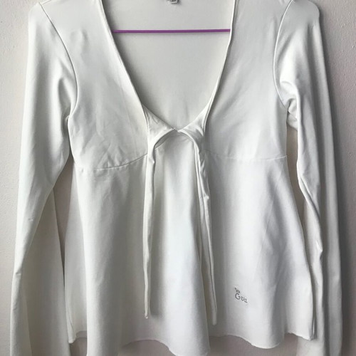 Eva blouse with long bell sleeve white like new