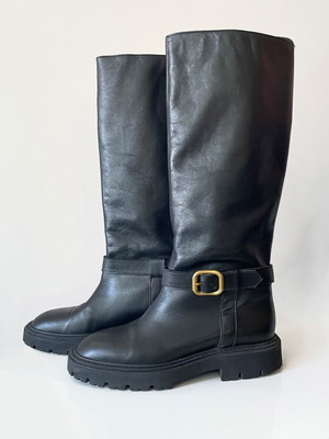 Μπότες Zara μαύρες ιππασίας νούμερο 38 σαν καινούργιες με χρυσή πόρπη