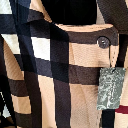 All of you checked coat 100% cotton new with belt size M