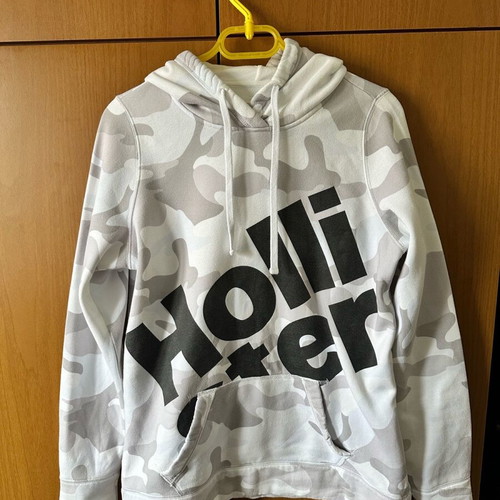 Hollister women's sweatshirt like new, size M