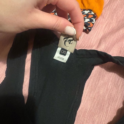 SunsetGo! set top in very good condition, cotton, one size, black and orange